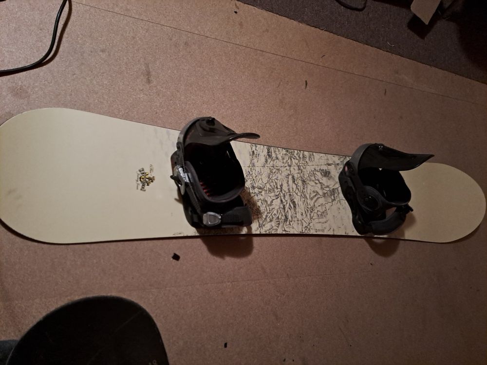 Snowboard Kaufen auf Ricardo