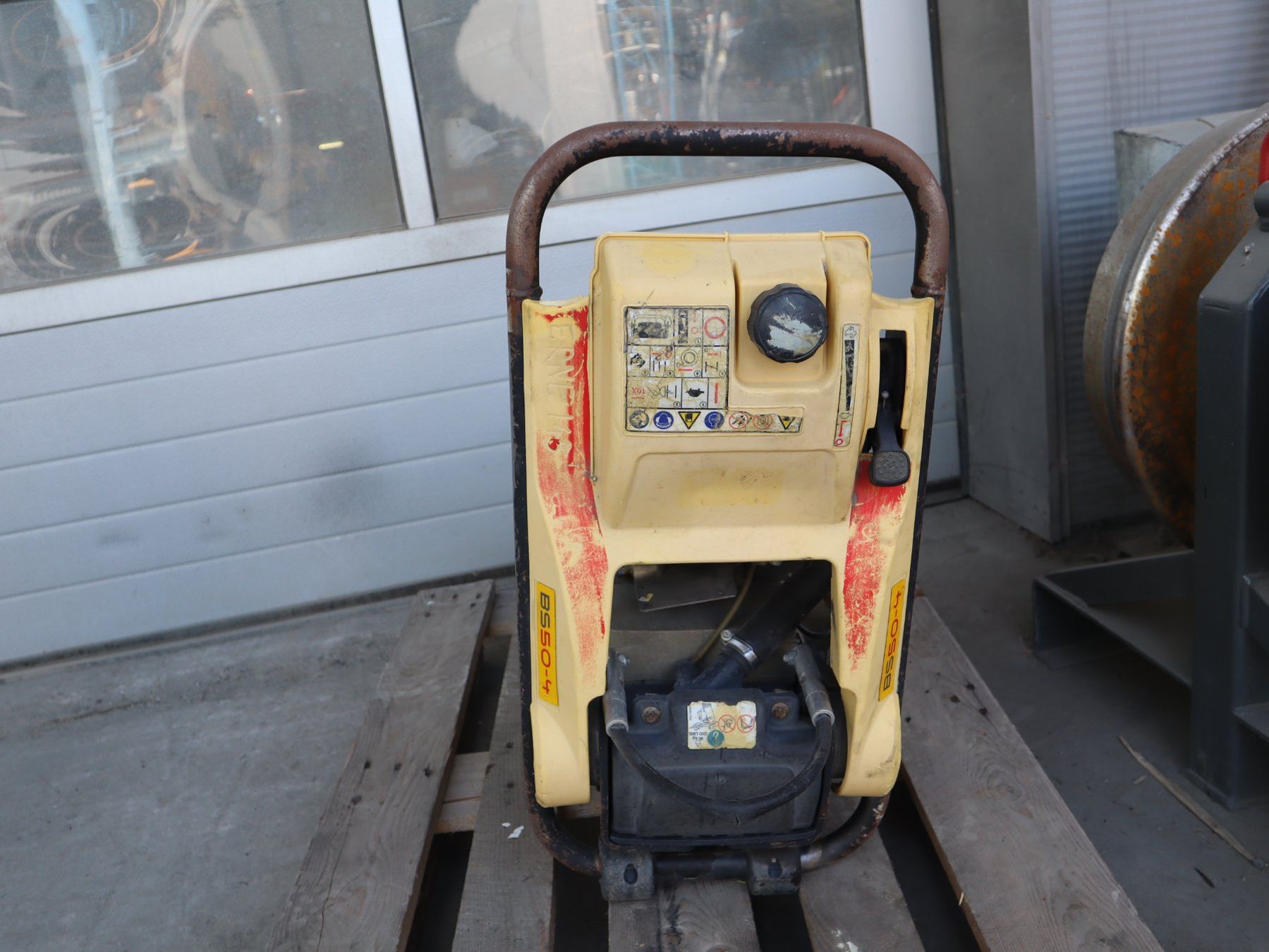 Wacker Neuson Tutte le macchine: Wacker Neuson Rammer BS50-4s, Vibrostampfer – Usato da Hasle LU venduto da Arag08 7