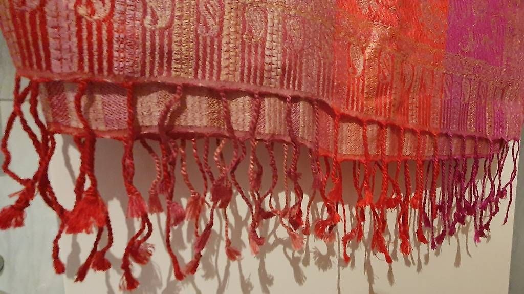 Foulard & Sciarpe: Seide-Pashmina Schal – Nuovo (secondo la descrizione) da Unterentfelden venduto da LookoutMt 3