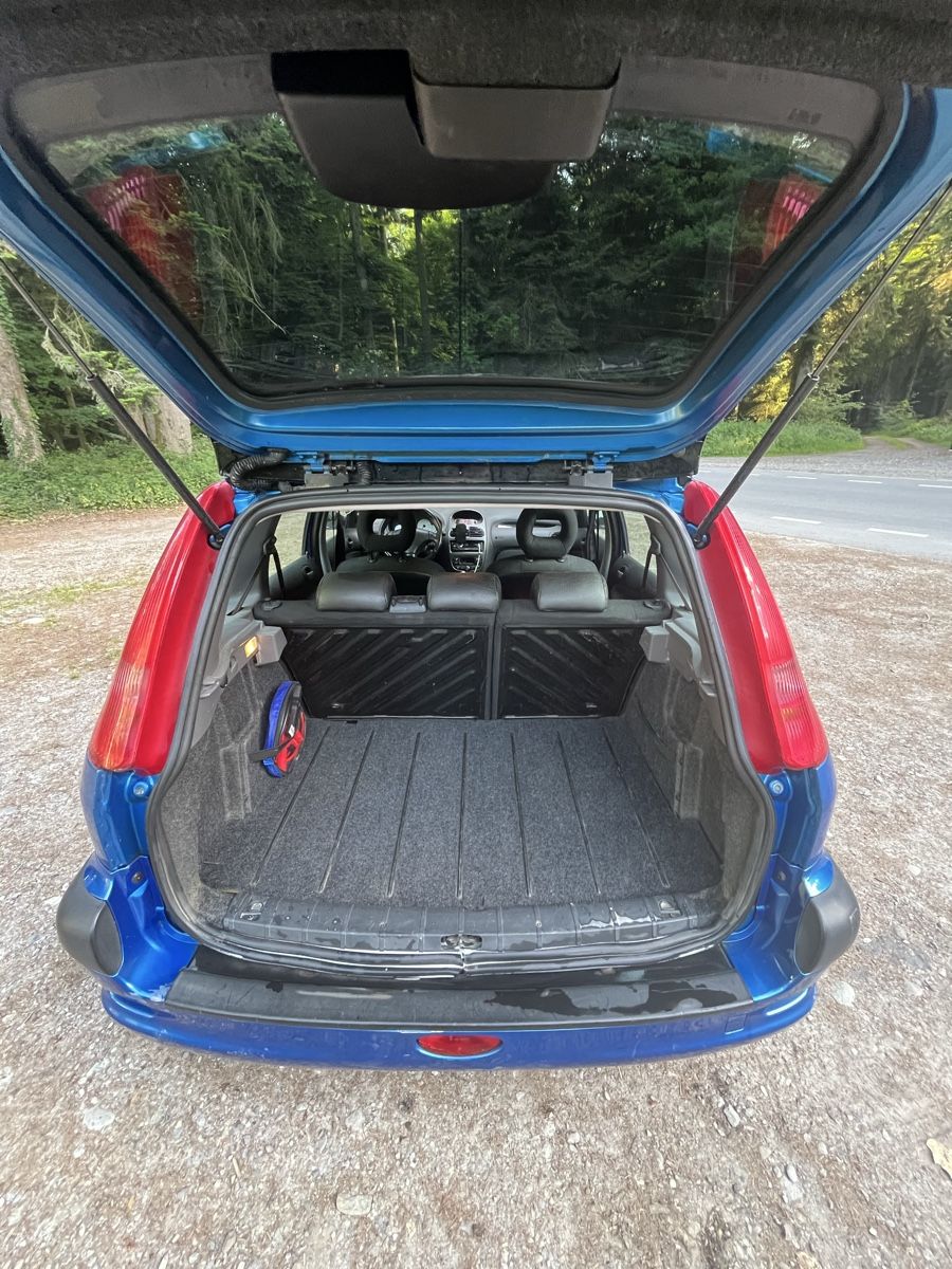 Peugeot Automobili: Peugot 206 Break – Usato da Hasle b. Burgdorf venduto da 2Wheelcustom 4