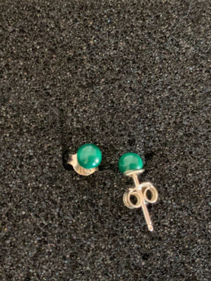 Orecchini pendenti & Orecchini a lobo: Ohrstecker Malachit, Grün, 5mm, 925 Silber – Nuovo (secondo la descrizione) da Worb venduto da farben20zauber