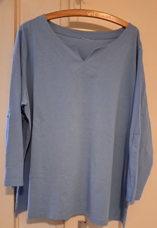 Superbe T-shirt long bleu clair manches longues confortable