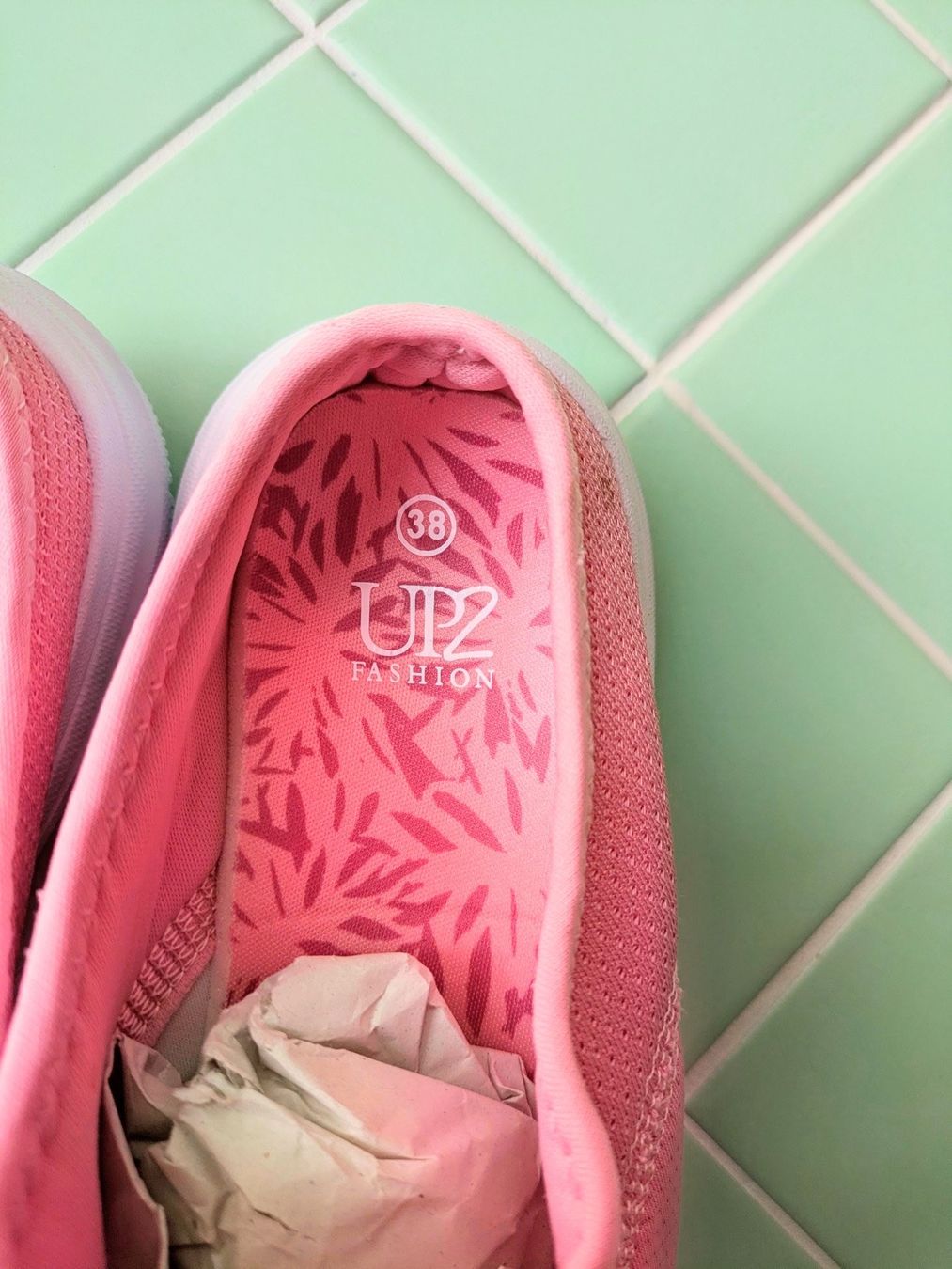 Chaussures femmes: Sneaker rosa Gr.38 neu – Neuf avec emballage d'origine à Adlikon par Match62 3