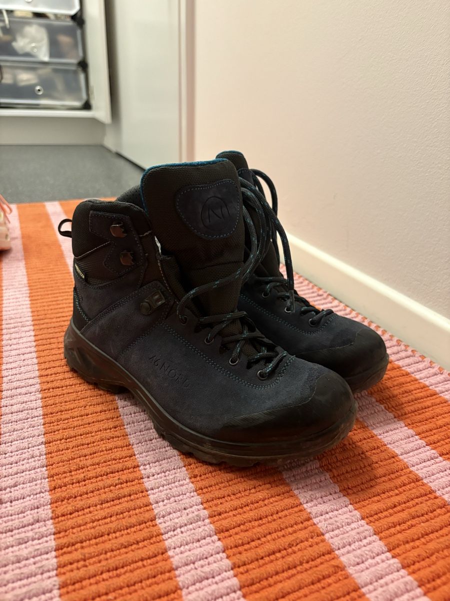 46 Nord Scarpe da uomo: Wanderschuhe 46 Nord blau Gr. 38  – Nuovo (secondo la descrizione) da St. Gallen venduto da niciper