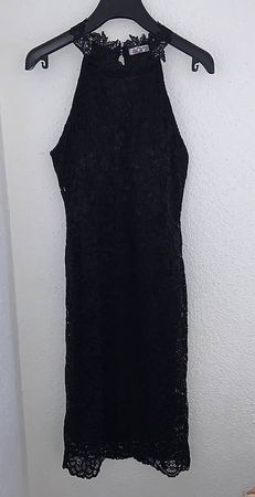 Festkleid schwarz Spitze Grösse 36