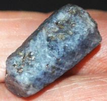 Mineralien L-8464 – Korund Saphir 21x11mm 34.40 Karat