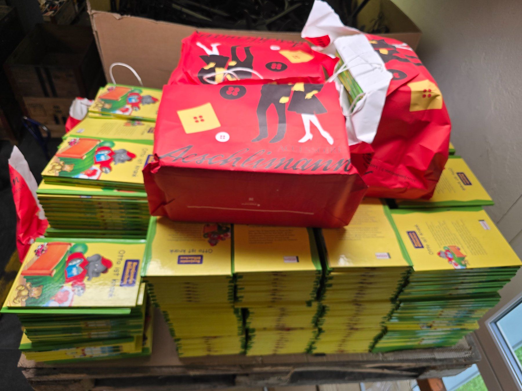 Libri: Posten neuer Benjamin Blümchen Kinderbücher ca. 1000 Stk. – Nuovo (secondo la descrizione) da KRINAU venduto da Mio_Liqstyle 5