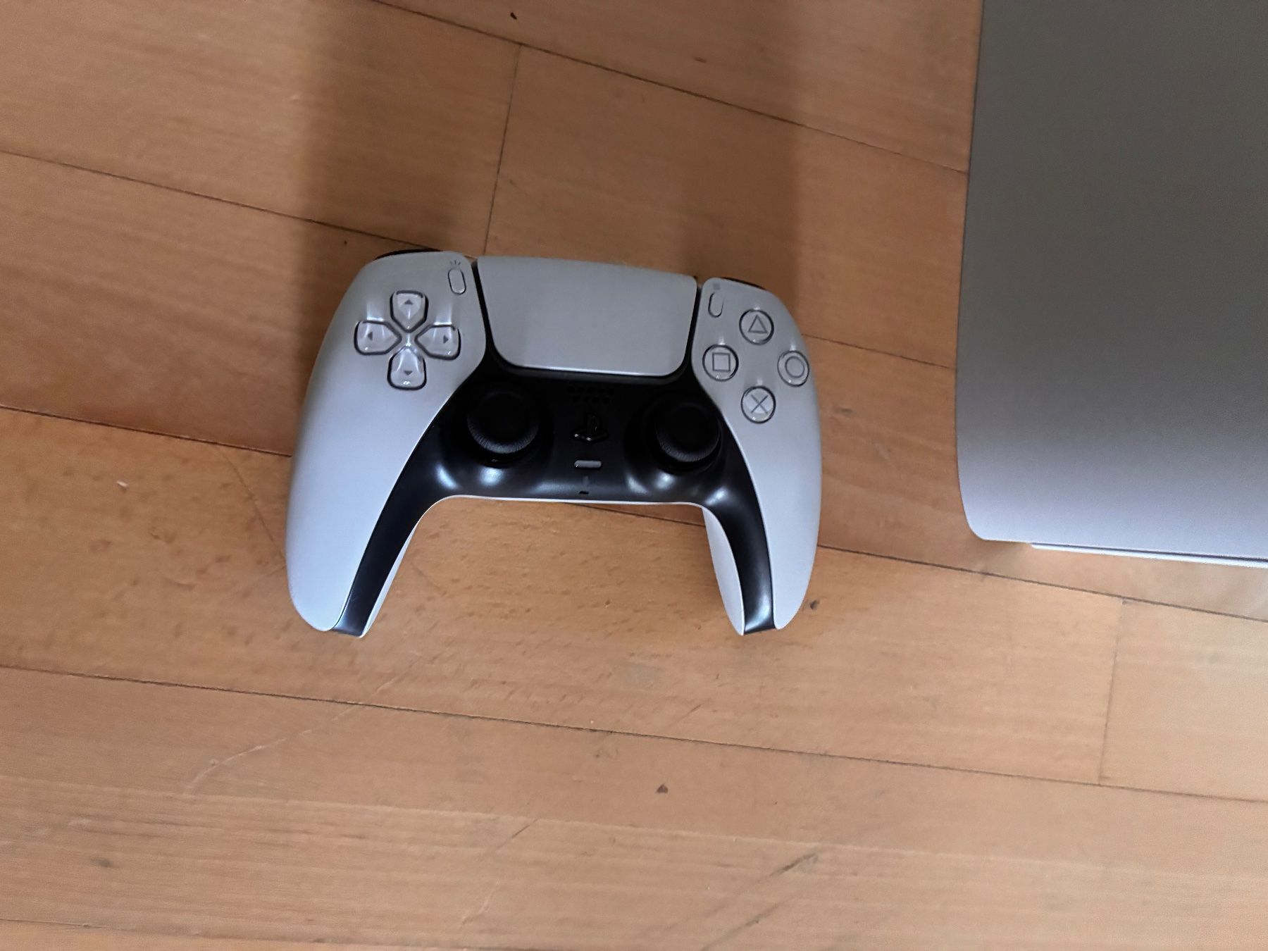 Sony Console: PS 5 Slim – Usato da Henggart venduto da Schalk2 1