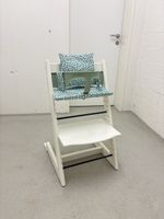 Stokke Tripp Trapp Hochstuhl mit Sitzkissen und babyset