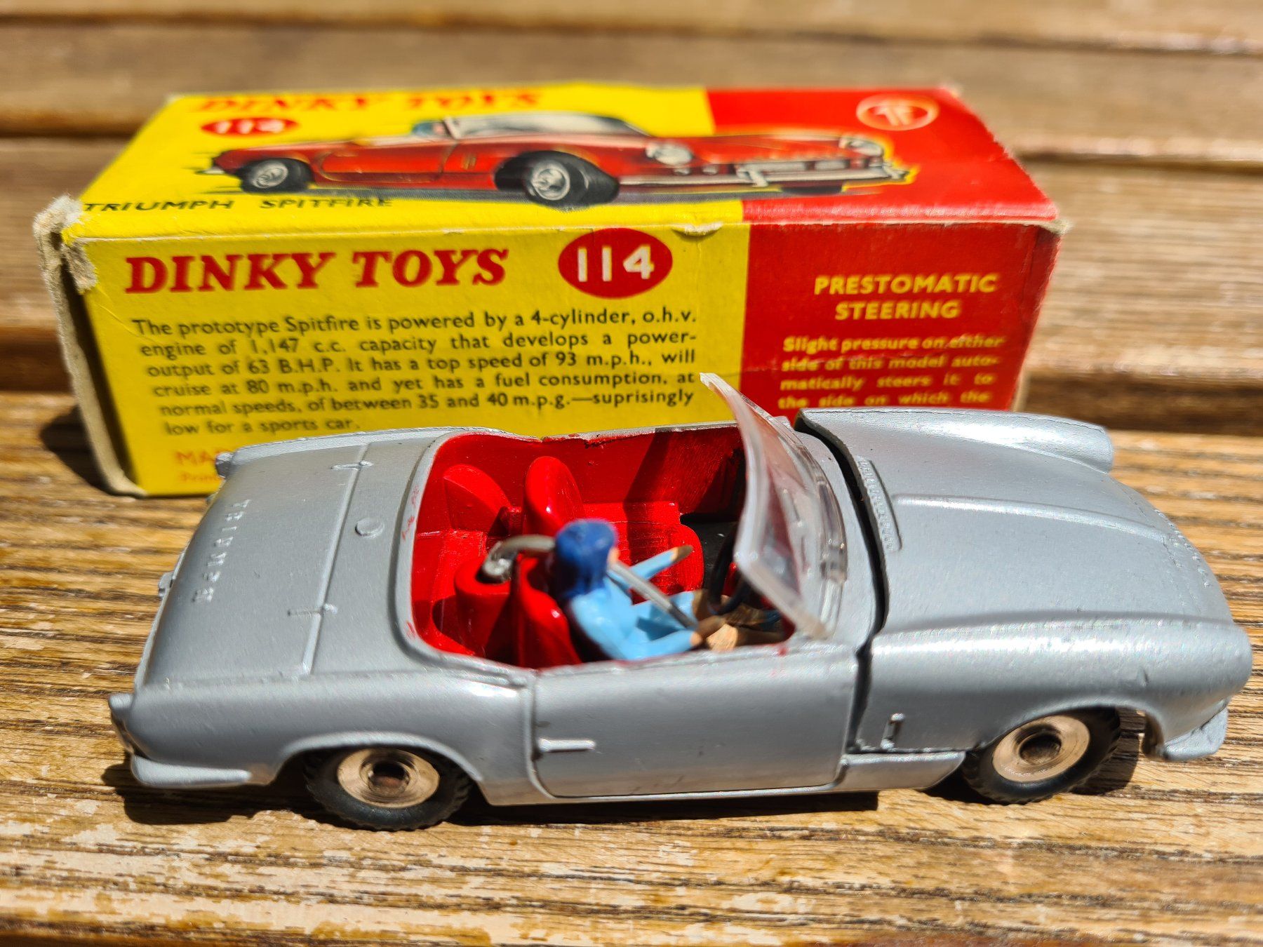 Dinky Toys Modellini d'auto: DINKY TOYS Triumph Spitfire 4 – Usato da Basel venduto da Solarbebop