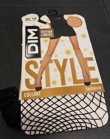 DIM Style Netzstrumpfhose, Gr. 1/2 (S), neu, nie getragen.
