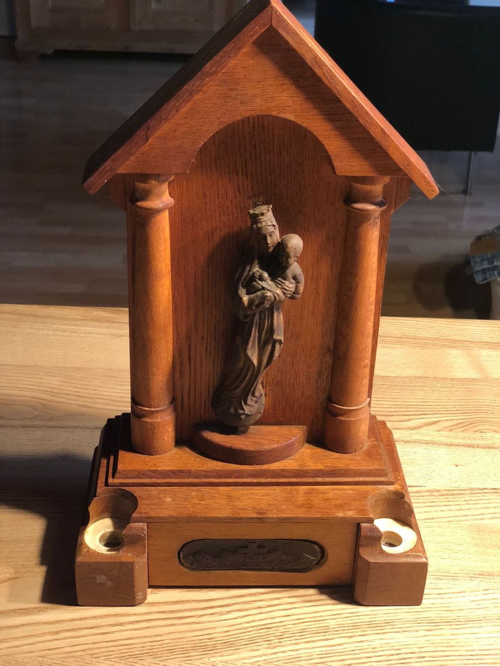 Skulpturen & Statuen: Hübsche "Altärli"-Reliquie – Gebraucht aus Röschenz von Tashroal