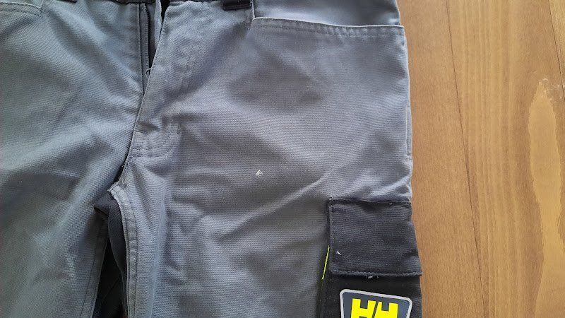 Helly Hansen Pantalons: Helly Hansen Arbeitshose Gr. 46 – D'occasion à Mosnang par zwasli03 2