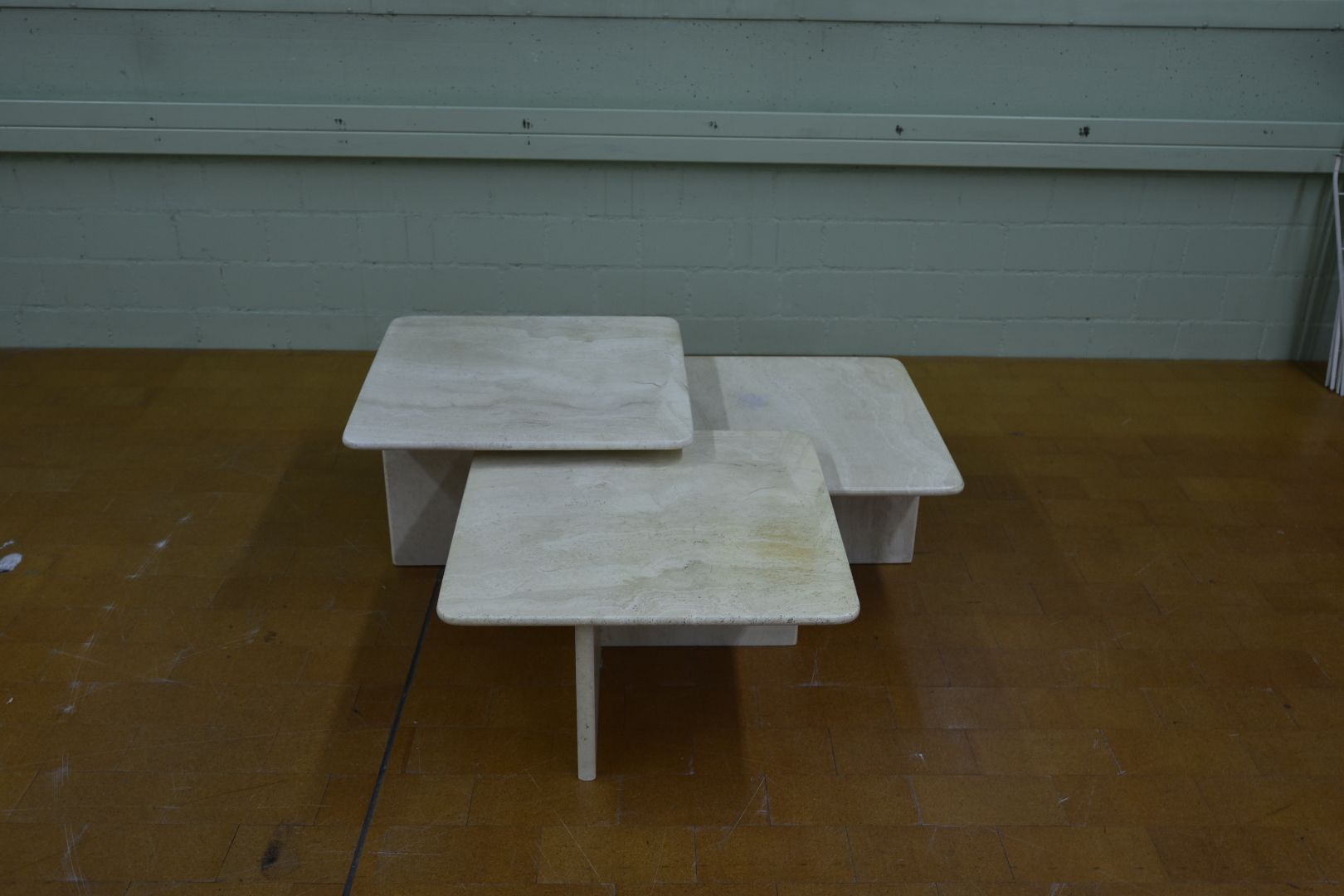 Tavoli: Vintage Couchtische aus Travertin – Usato da Lichtensteig venduto da Polsterwerk 1