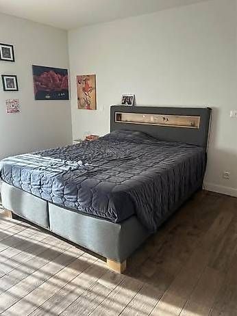 Letti: Urgent Lit double complet avec matelas  – Usato da Uvrier venduto da dan_kk2z