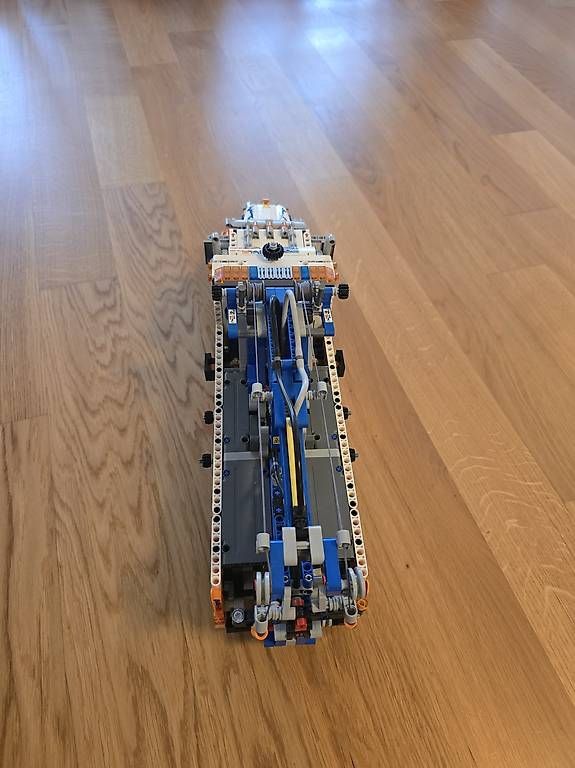 Kit di costruzioni: Lego Technic Heavy Tow Truck 42128 – Usato da Wil SG venduto da Niike1 4