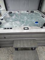 Grosses Luxus Whirlpool Ausstellungsstück Sky Plus Typ 1302