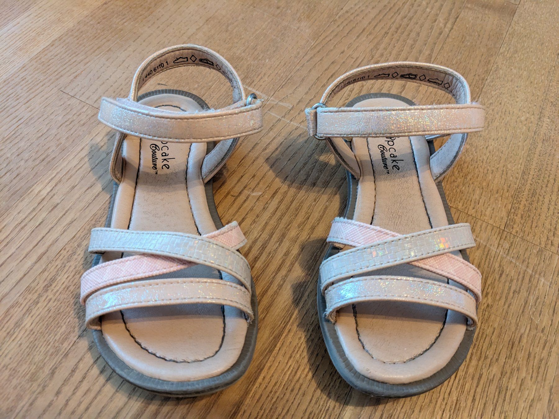 Scarpe per ragazze: Cupcake Couture Sandalette Grösse 26 – Usato da Wald ZH venduto da andy_ch01