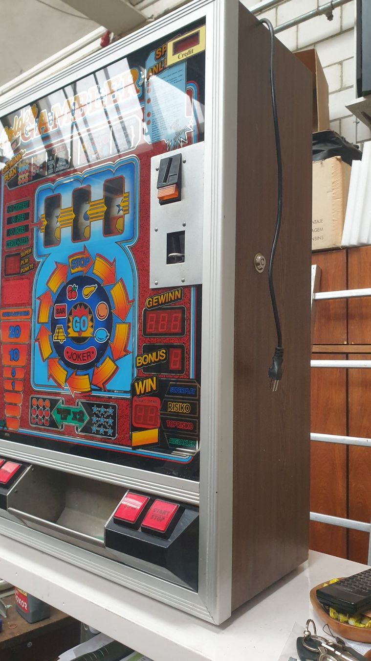 Slot Machine: Geldspielautomat – Difettoso da Müllheim Dorf venduto da Linus18 3