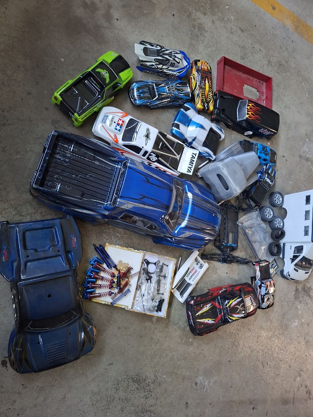 RC Kits de montage: Div. Rc Automaterial – Défectueux à Winznau par Jaguar_01 2