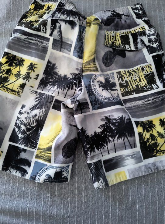 Costumi da bagno: Badehose Jungen Gr. 128 – Usato da Schöfflisdorf venduto da kin_2dp9 1