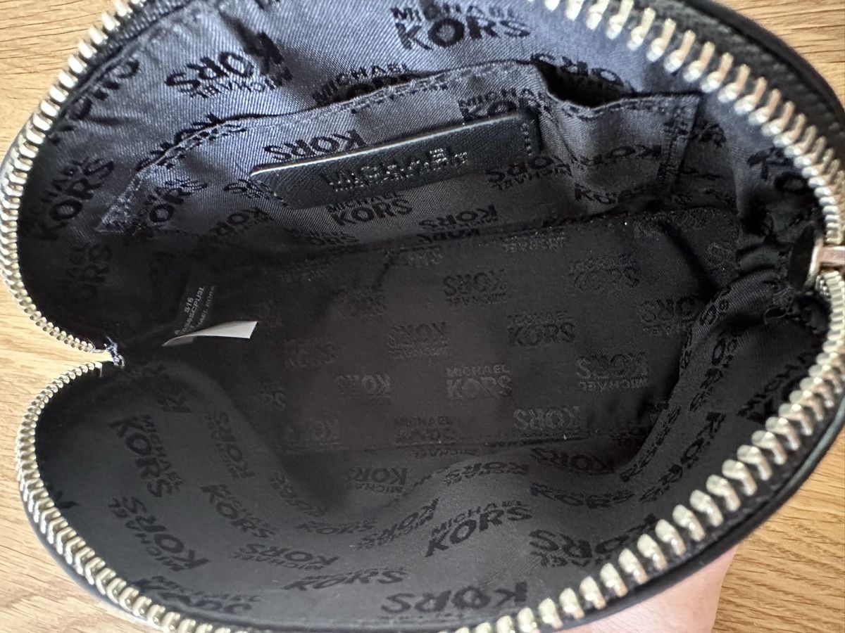 Michael Kors Custodie per cosmetici: Micheal Kors Necessaire  – Usato da Jona venduto da Laerrybaerry 3