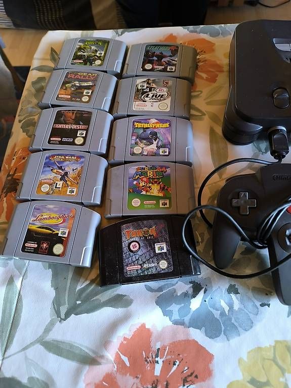 Konsolen: Nintendo 64 und Zubehör  – Gebraucht aus Walliswil-Nbipp von australien2007 1