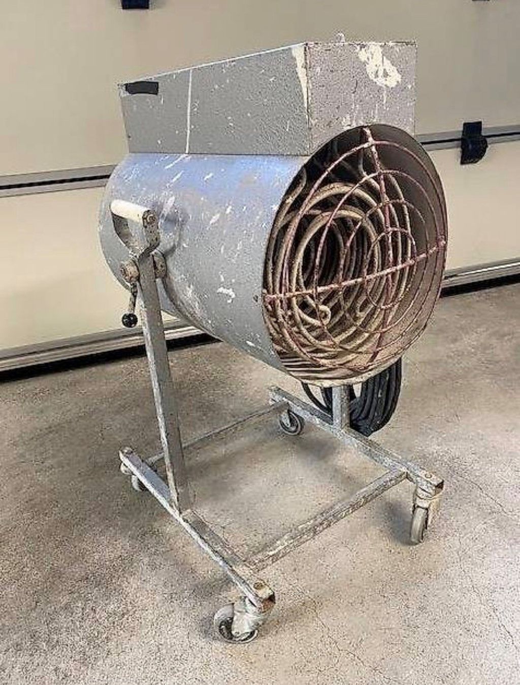 Krüger Radiateurs: Professioneller Bautrockner Krüger C9 – D'occasion à Allenwinden par Zuger89 1