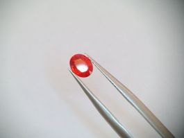 Vrai 0.44ct Natur Saphir Edelstein aus Tansania Orange