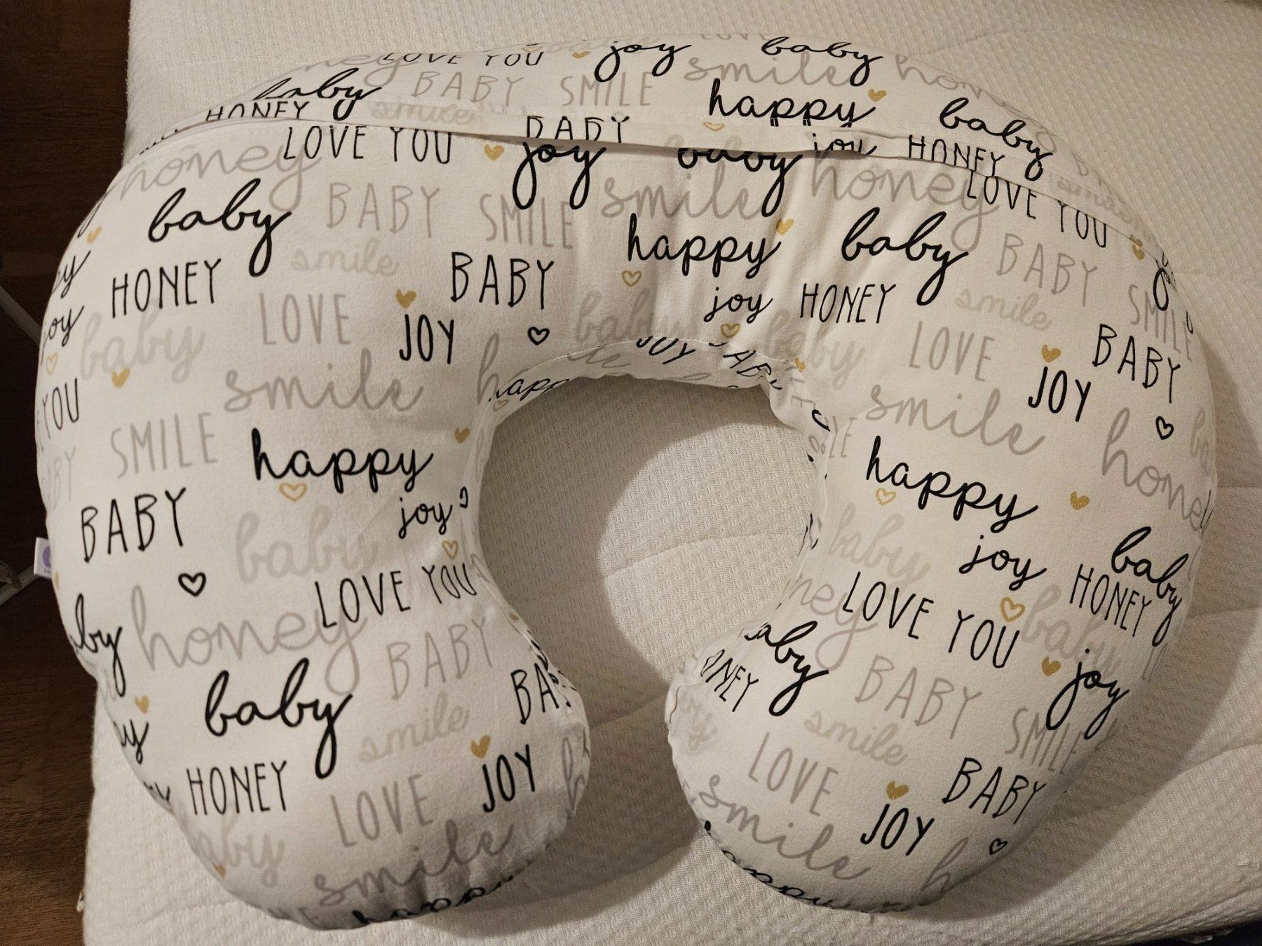 Boppy Cuscini: Stillkissen Boppy Hello Baby – Usato da Sargans venduto da Lars89
