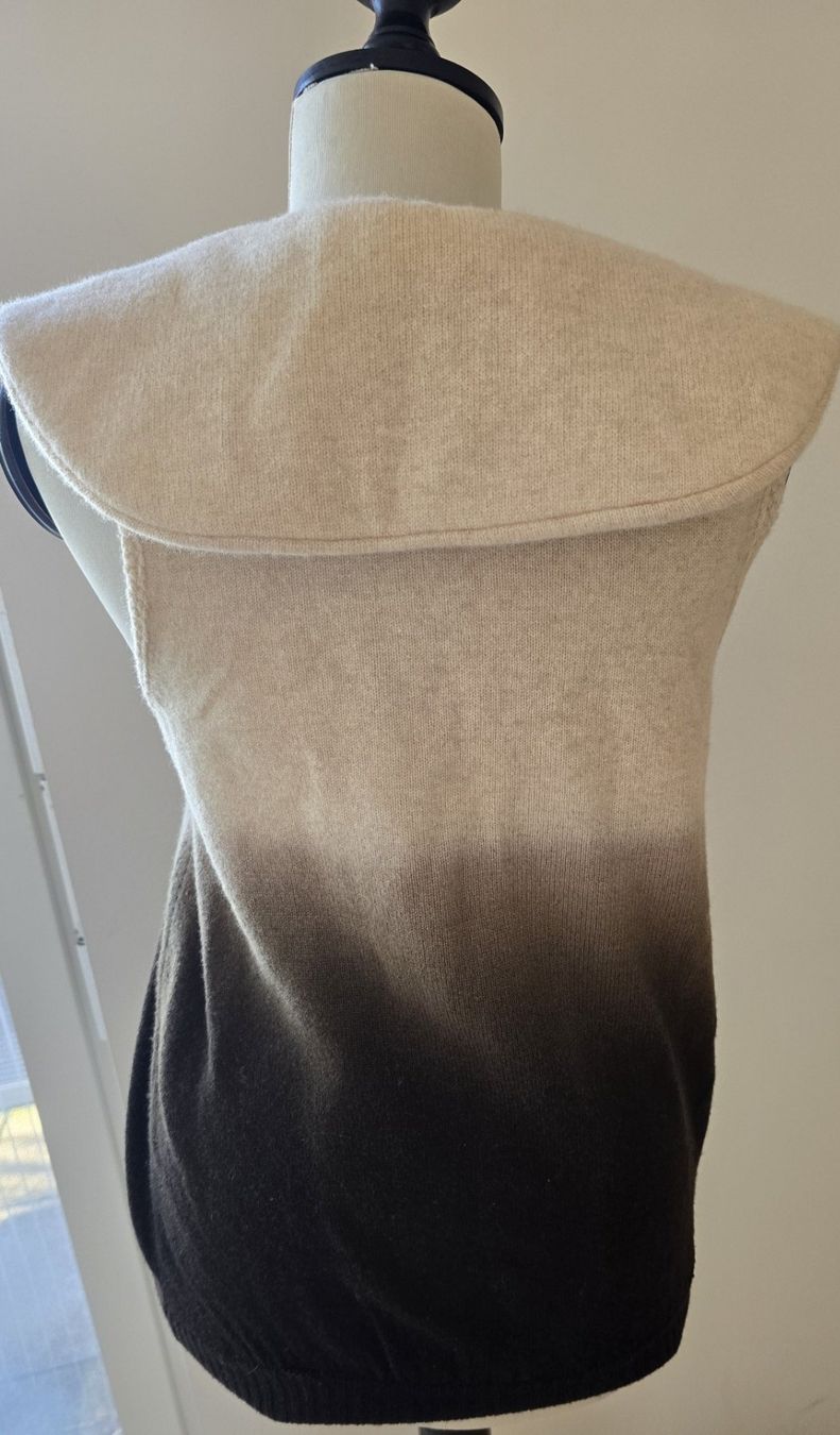 Maglioni & Felpe: Ärmelloser Pullover – Usato da Bergdietikon venduto da ewa1005 2