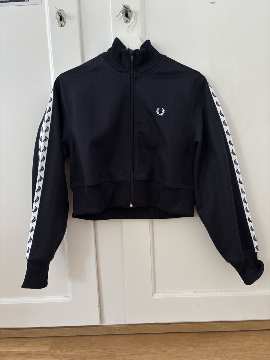 Fred Perry Giacche: Fred Perry Trackjacket – Nuovo (secondo la descrizione) da zürich venduto da nor_p6jf