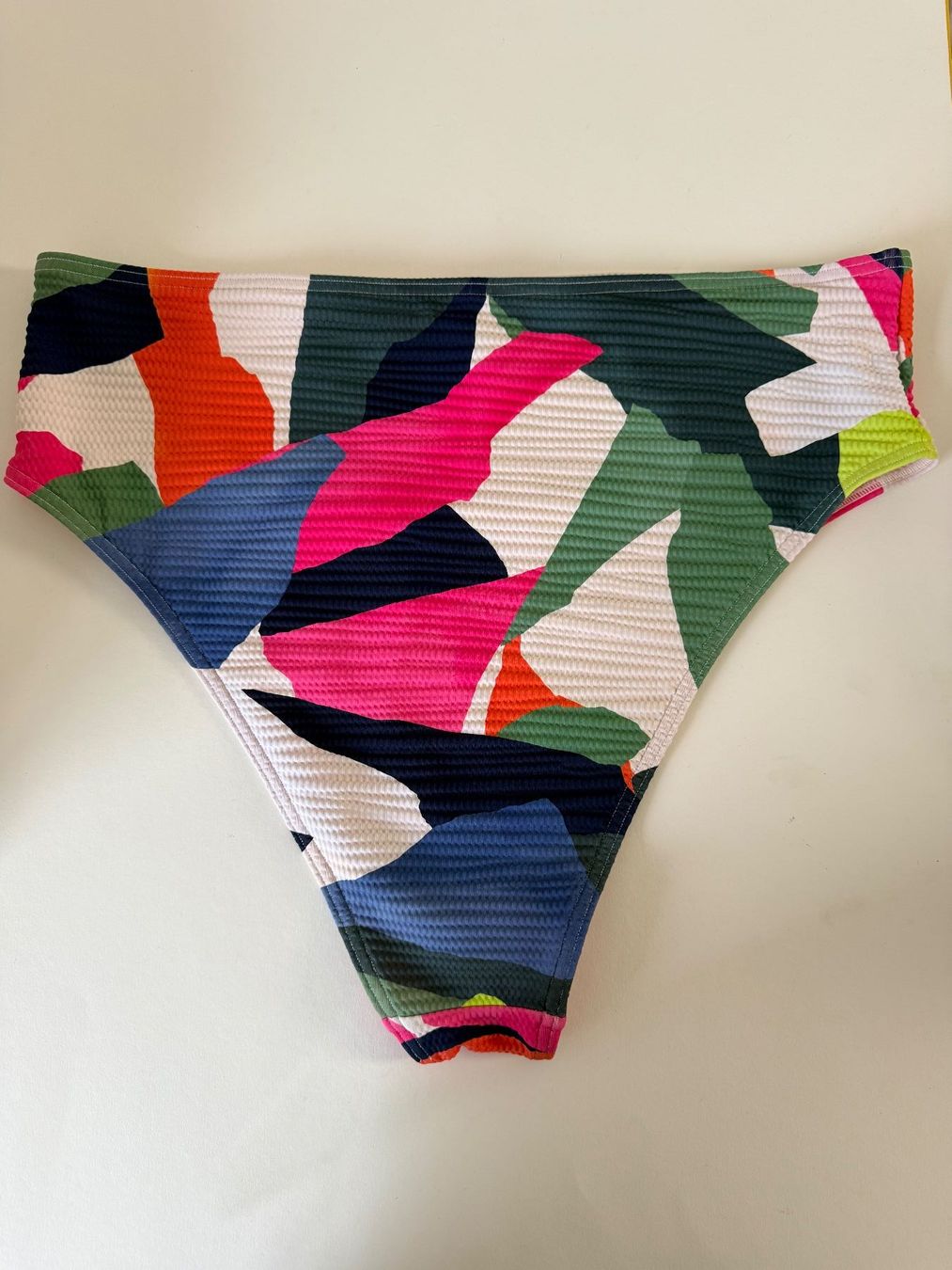 Triumph Costumi da bagno & Bikini: TRIUMPH, Bikini Highwaist Brief SUMMER EXPRESSION, Grösse 46 – Nuovo e nell'imballaggio originale da Rudolfstetten venduto da gst_g7xl 2
