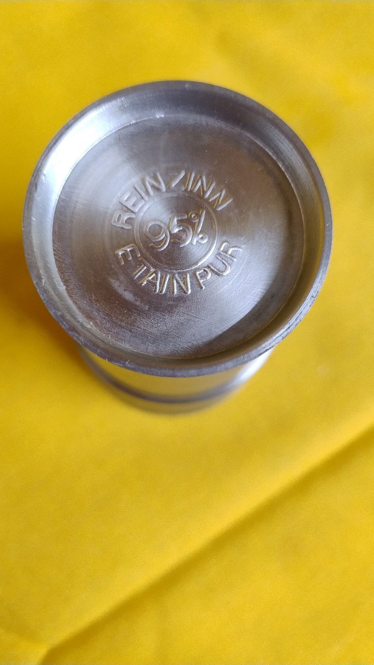 Set di piatti: 5 Feinzinnbecher – Usato da Felben-Wellhausen venduto da Wisi35 4