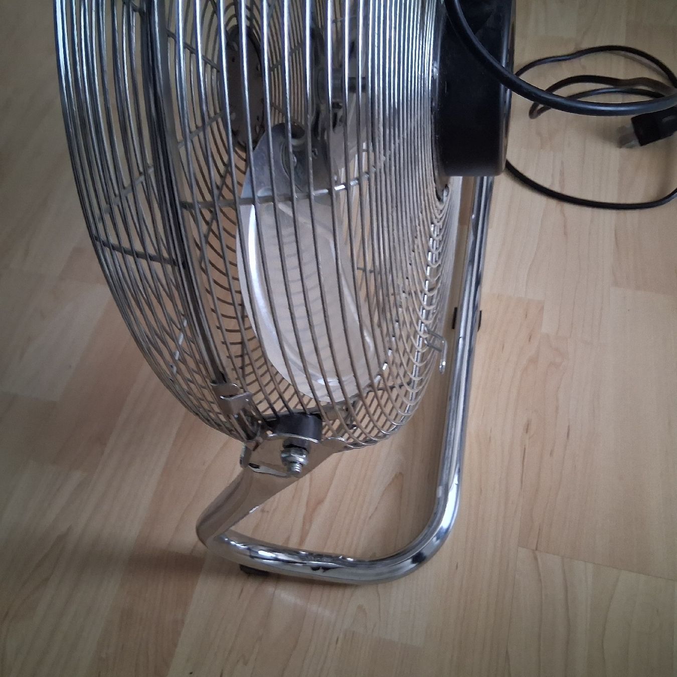 Ventilatori: Bodenventilator - Sehr Stark - Vintage – Usato da Füllinsdorf venduto da Potz7 4