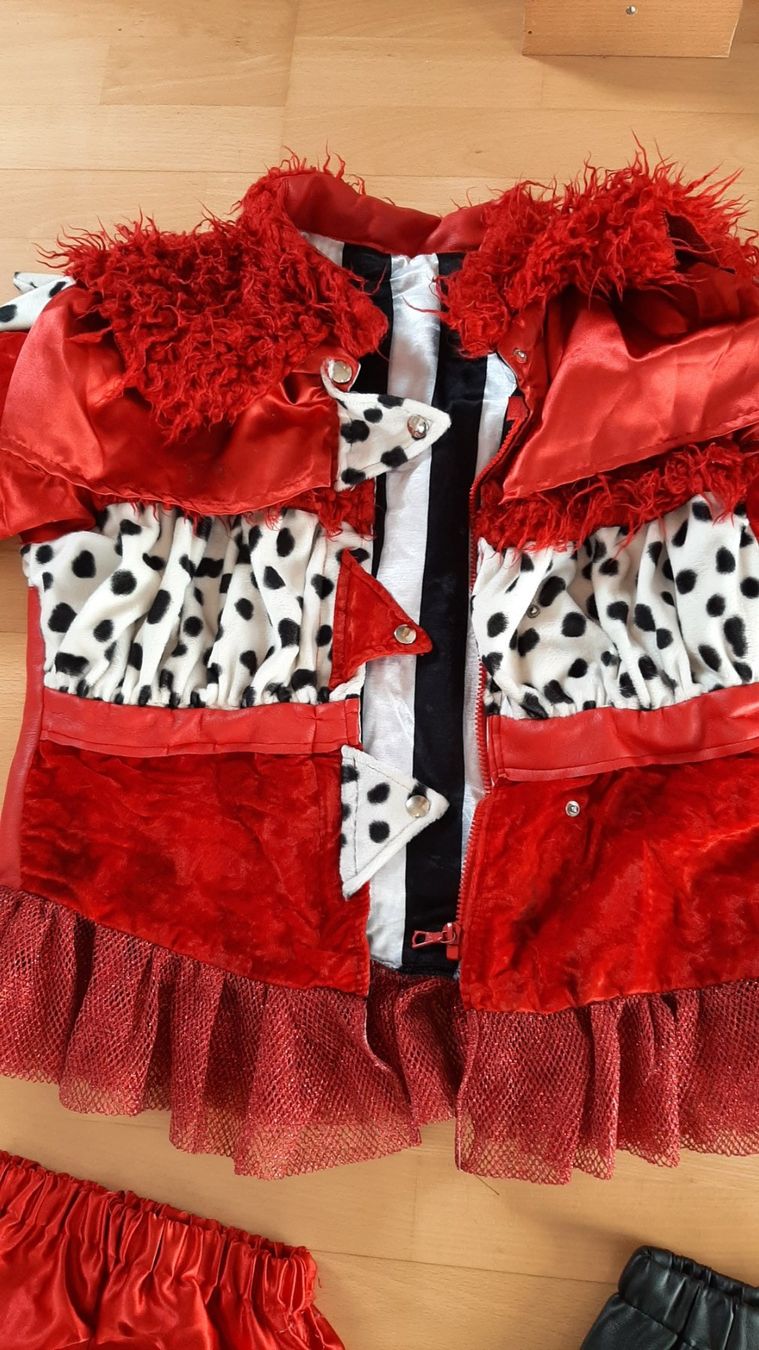 Costumi: Fasnachtskostüm Kind, 4-teilig – Usato da Kriens venduto da honig01 1