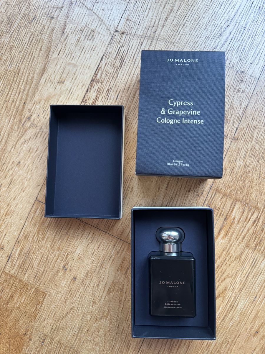 Jo Malone Profumi & Eau de Toilette: Jo Malone Cypress & Grapevine Cologne Intense, 50ml NEU – Nuovo e nell'imballaggio originale da Zürich venduto da tob_7ct9 1