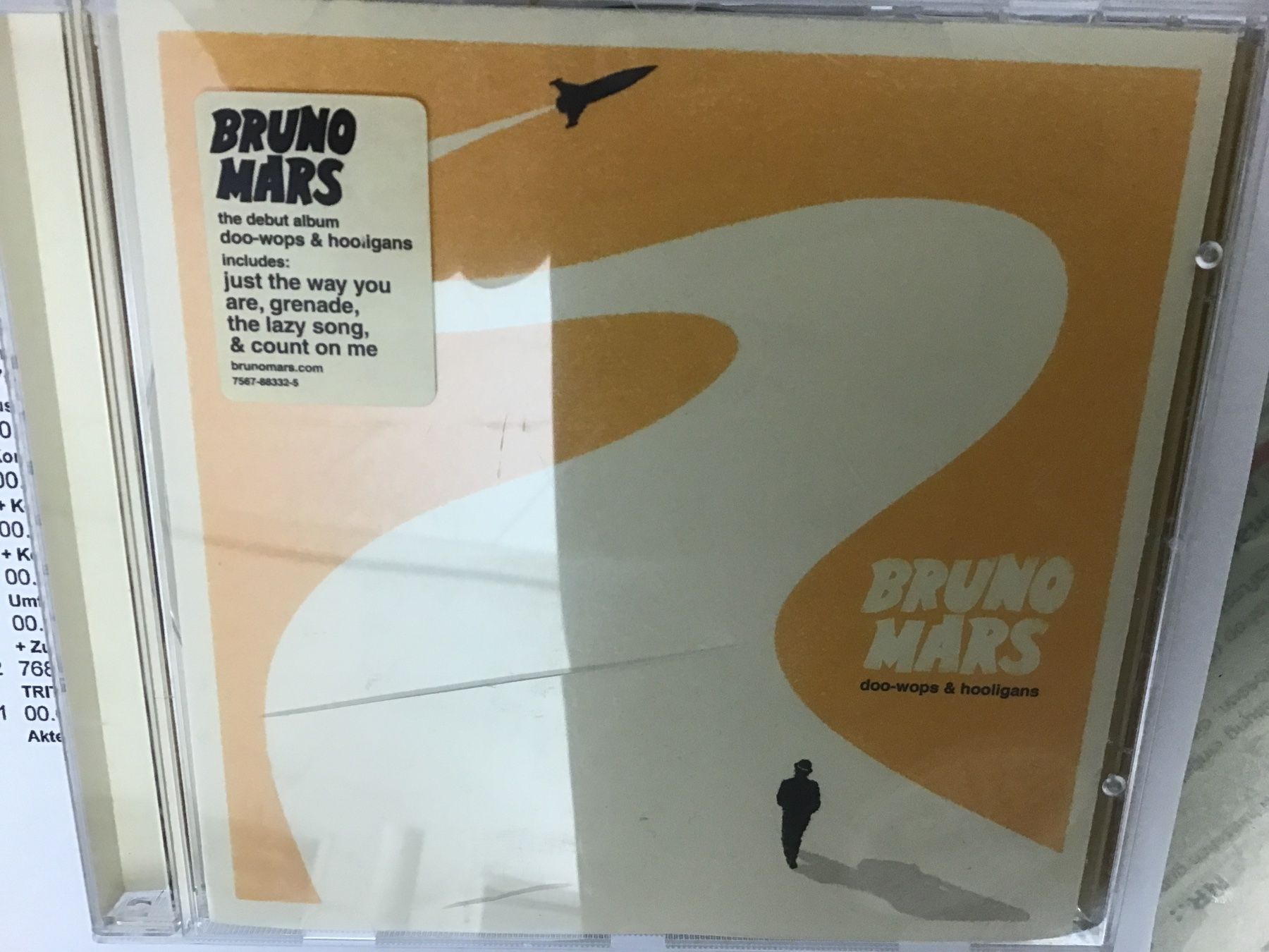 CDs: Bruno Mars - Doo-Wops & Hooligans CD  🥒 – D'occasion à Thierachern par sweden08
