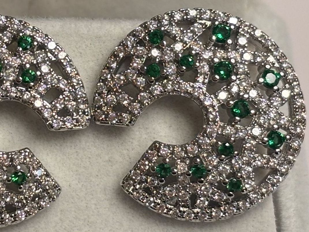 Boucles d'oreille: Boucles d’oreilles émeraudes ✨ – Neuf (Voir description) à Lausanne par mel2dreams