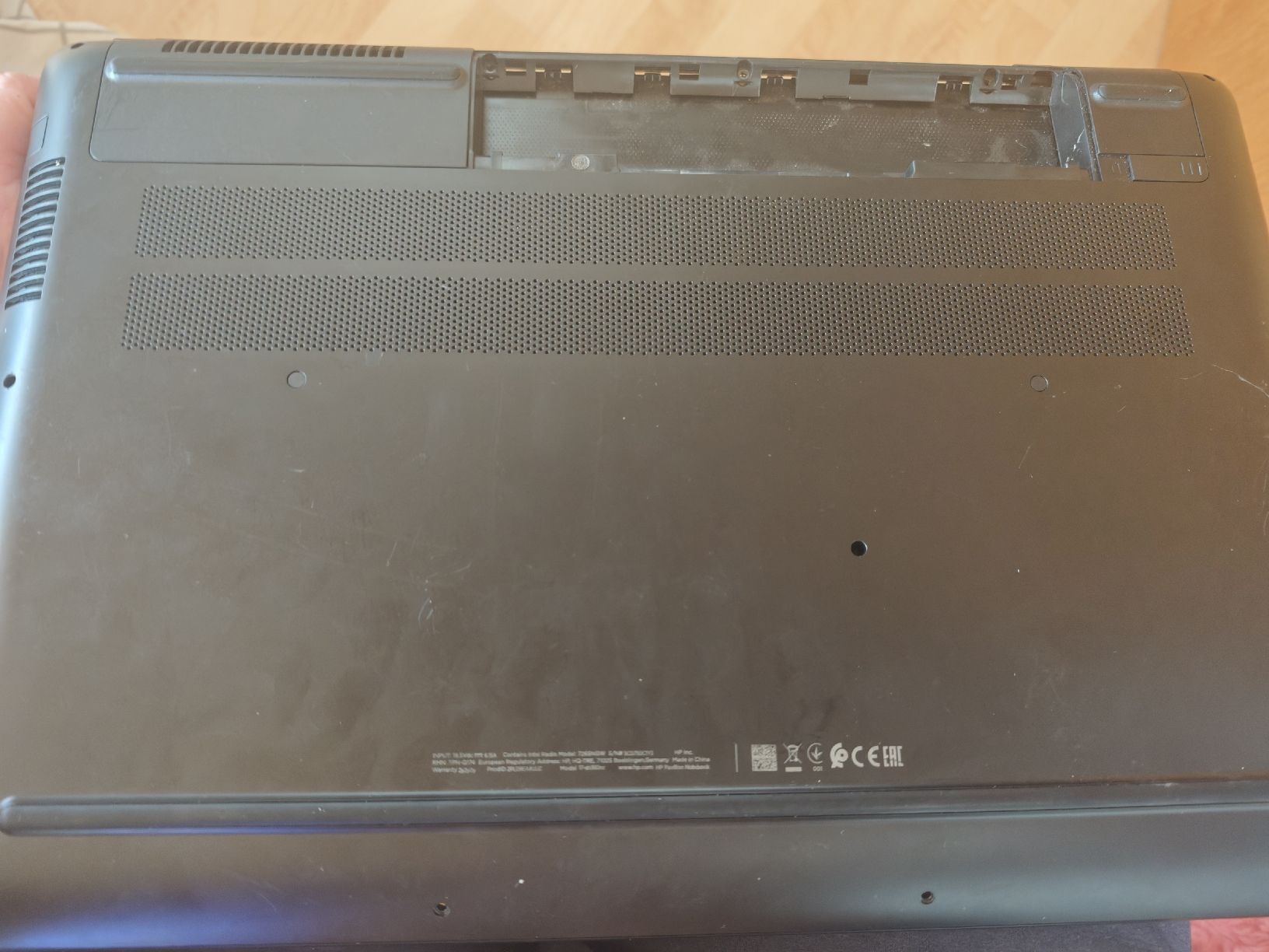 Hewlett Packard Notebook: HP Pavilion 17-ab360nz Defekt – Usato da Sarnen venduto da Laut_musik 3