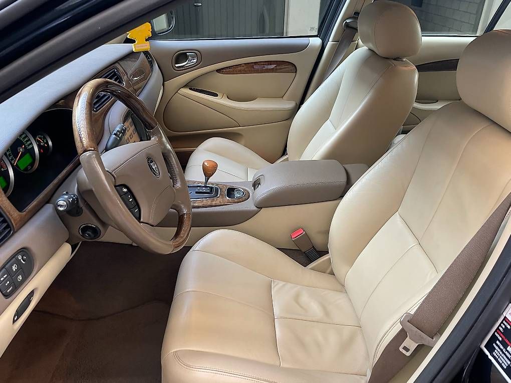 Jaguar Automobili: Jaguar S-Type 2.7D V6 Cornwall – Usato da Brugg AG venduto da fab_5j5d 3