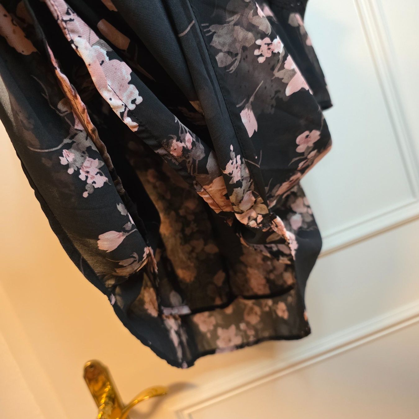 Blusen: Romantische Bluse L Blumen off shoulder – Gebraucht aus Wald ZH von CapLux 4