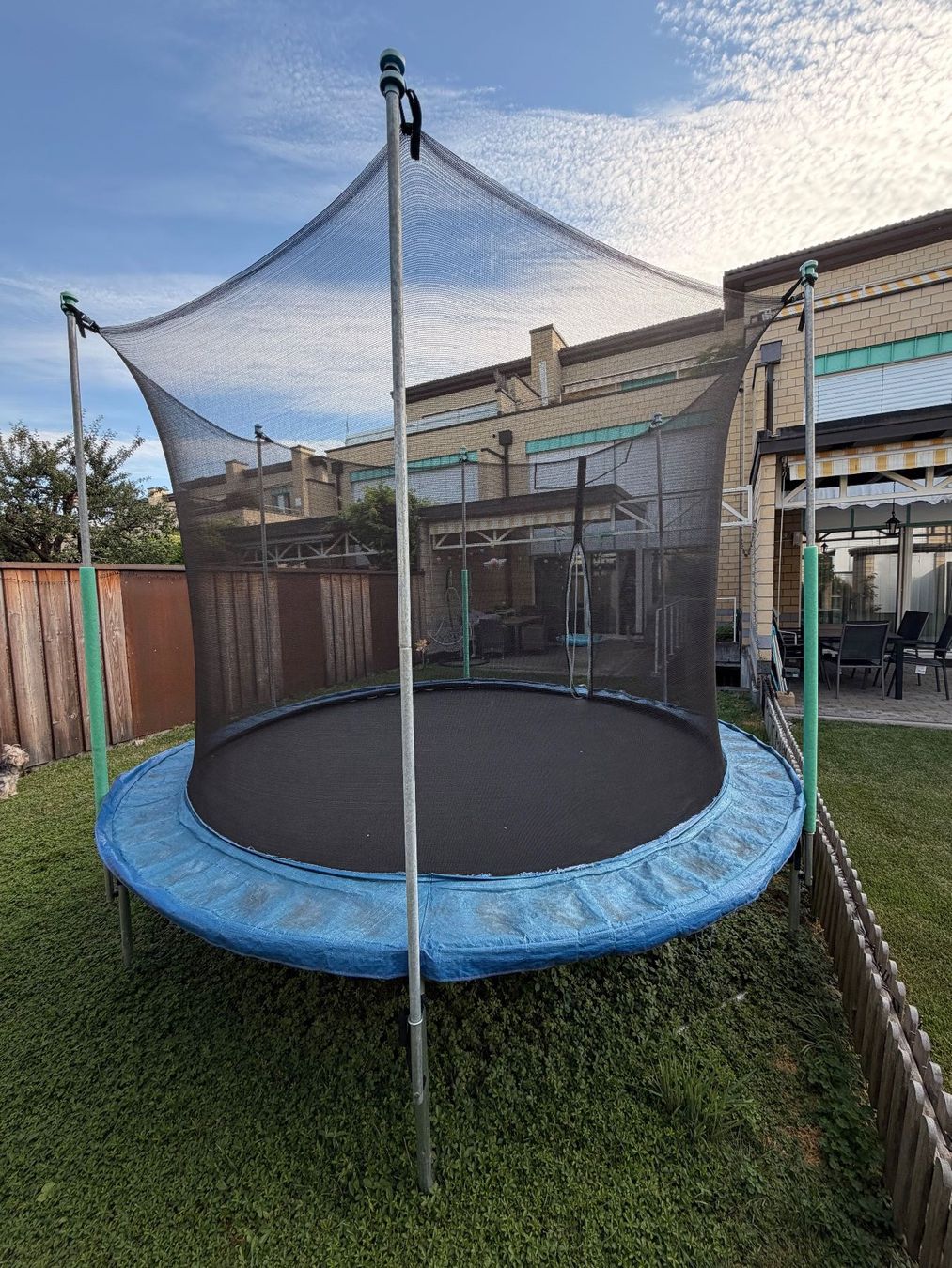 Trampolines: Trampolin für Garten 305 cm – D'occasion à Cham par Rokkamare 2