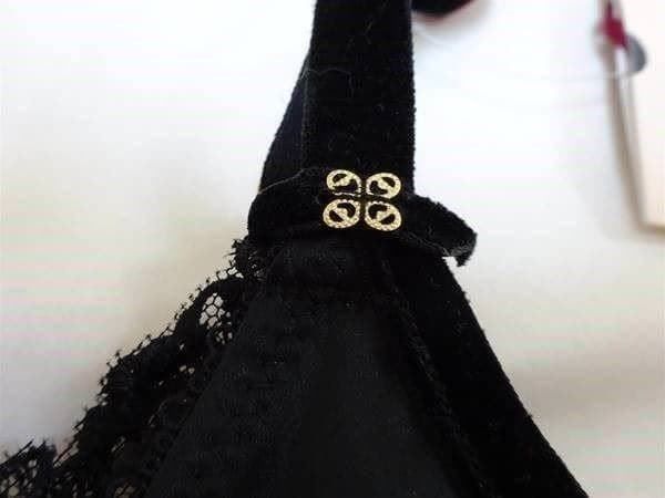 Altra biancheria intima: Valisere - Neuer BH - schwarz - Grösse 80C – Nuovo (secondo la descrizione) da Zofingen venduto da Justizia_01 4
