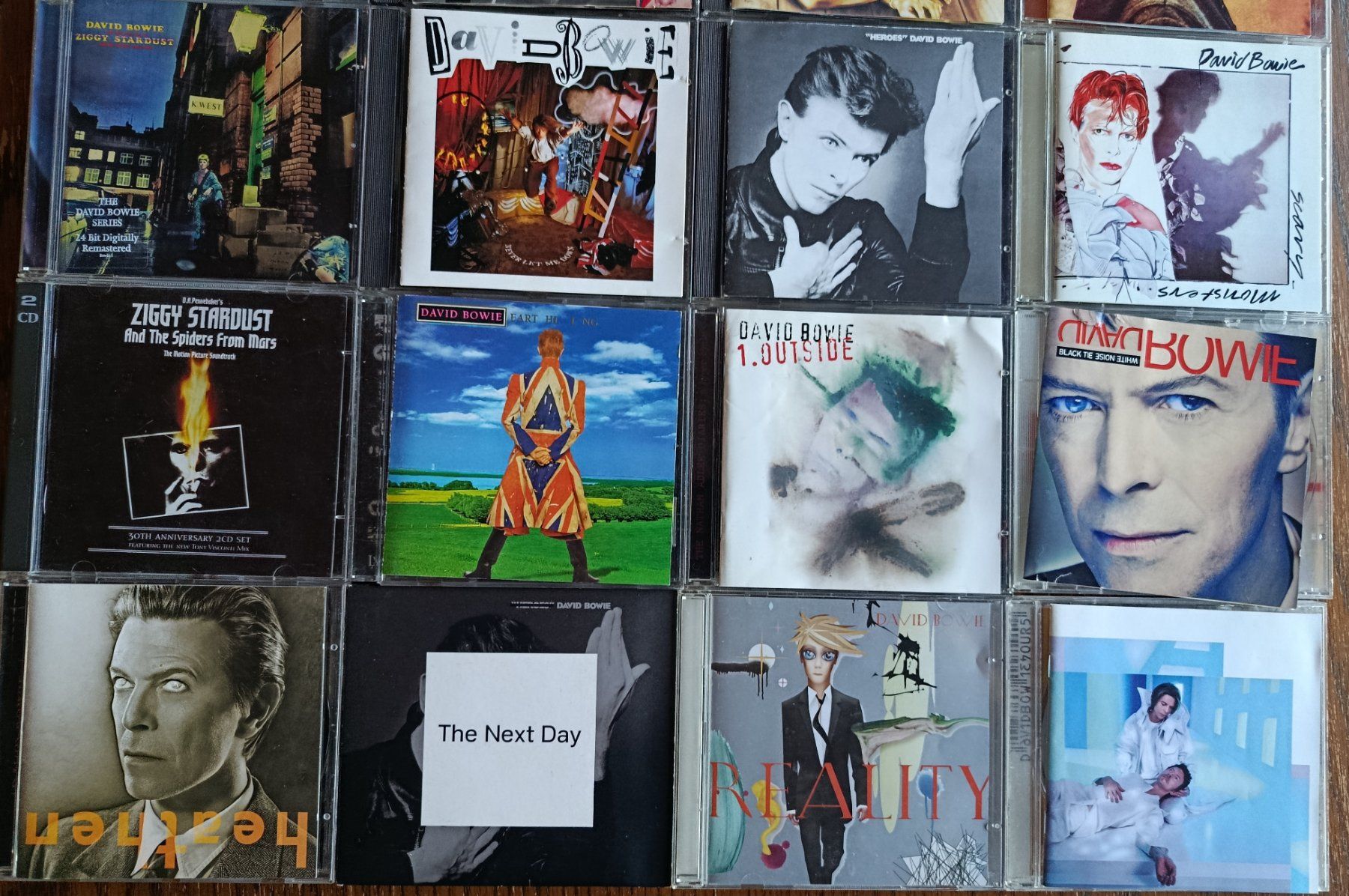 CDs: Lot  CD David Bowie – Gebraucht aus Gingins von Demonseed 1