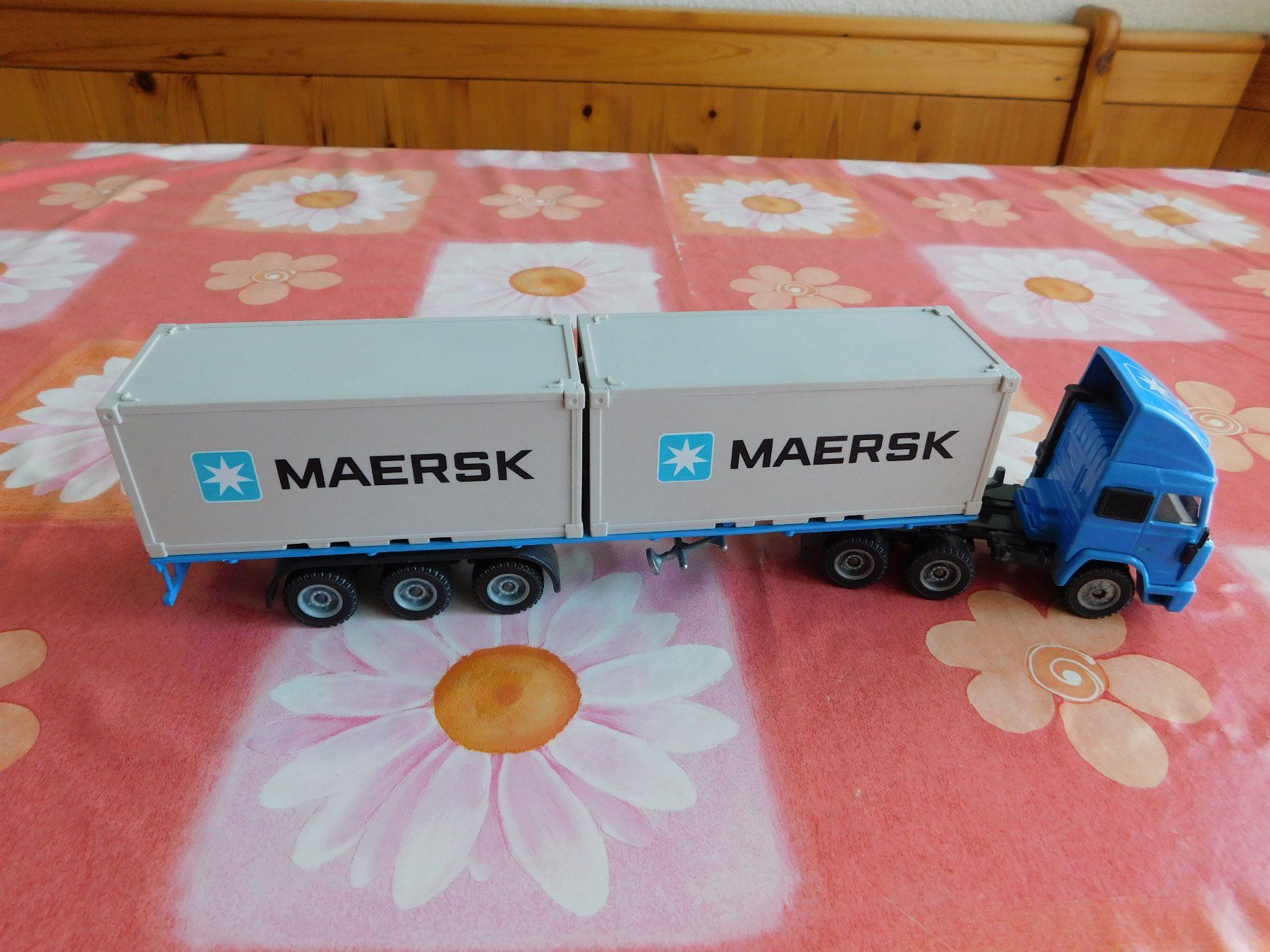 Siku Kit di modellismo & Modellini statici: Siku Iveco Containersattelschlepper Maersk 1:55 Set 2. – Nuovo (secondo la descrizione) da Strengelbach venduto da Wedi73 2