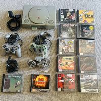 PlayStation 1 (PS1)  Console + 2 manettes + 12 jeux cultes