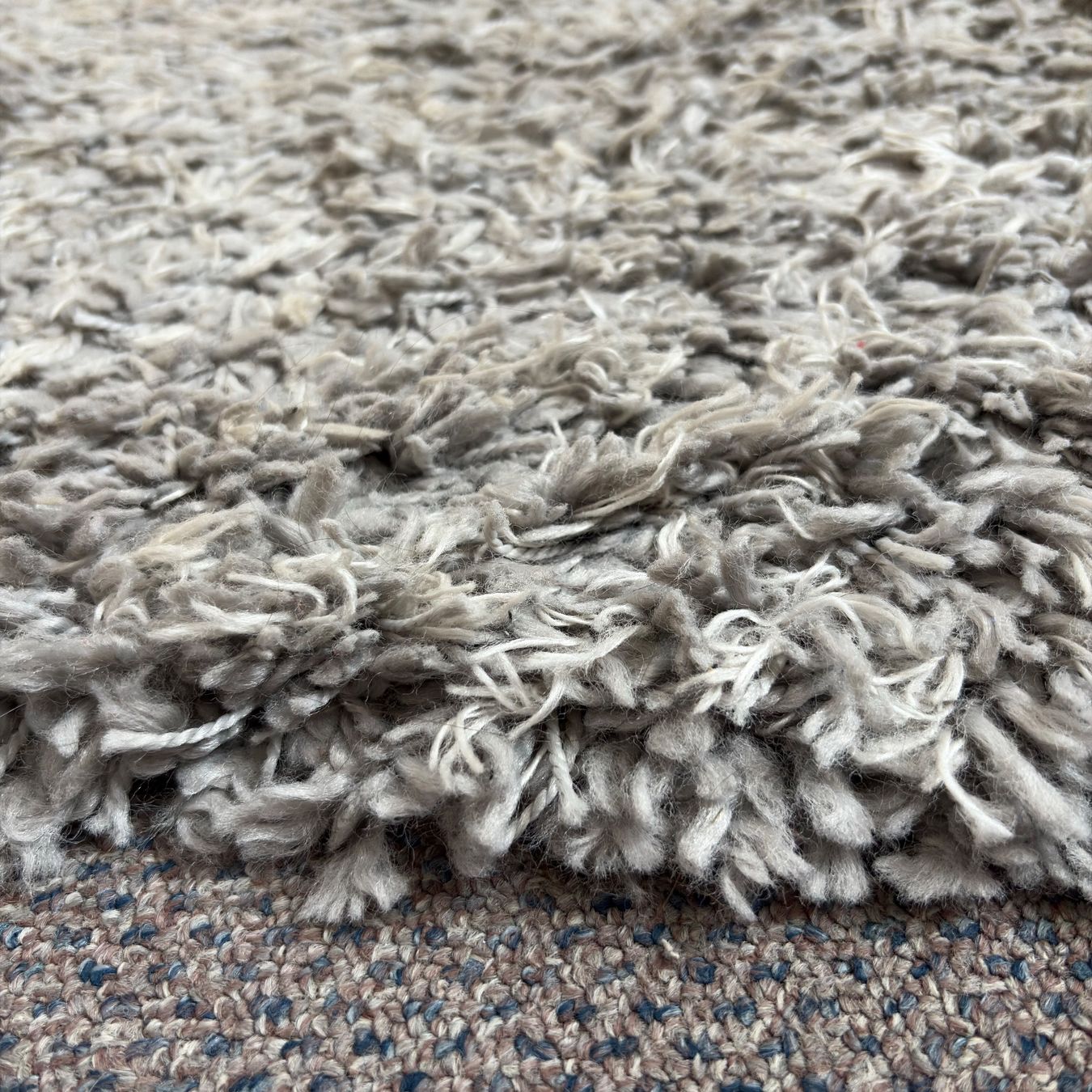Ikea Tapis: Tapis gris 150x80 – D'occasion à Moudon par TigerrrEye 1