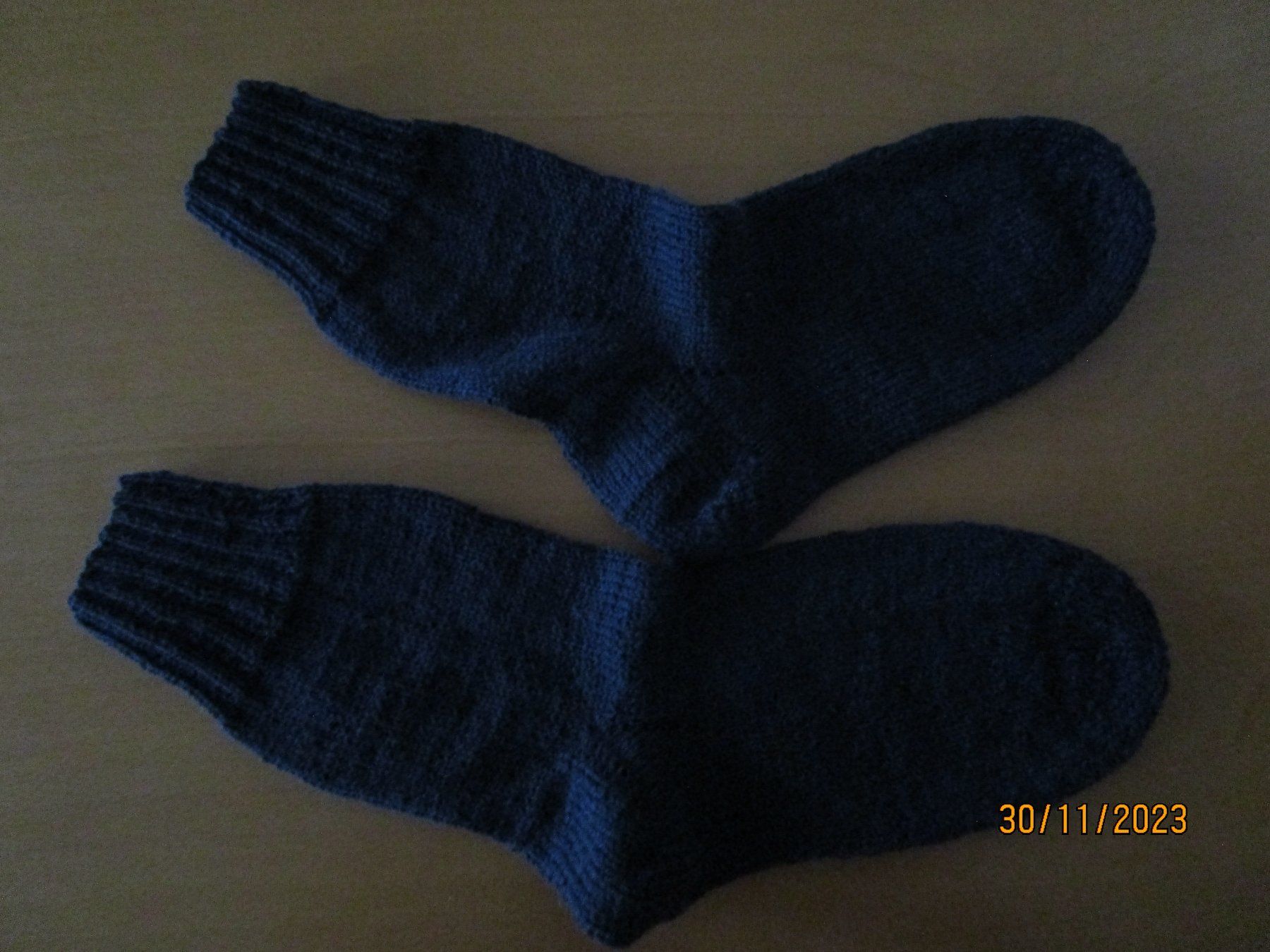 Calze: handgestrickte Socken Gr. 37 – Nuovo (secondo la descrizione) da Ursenbach venduto da gruenblau