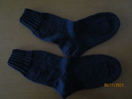handgestrickte Socken Gr. 37